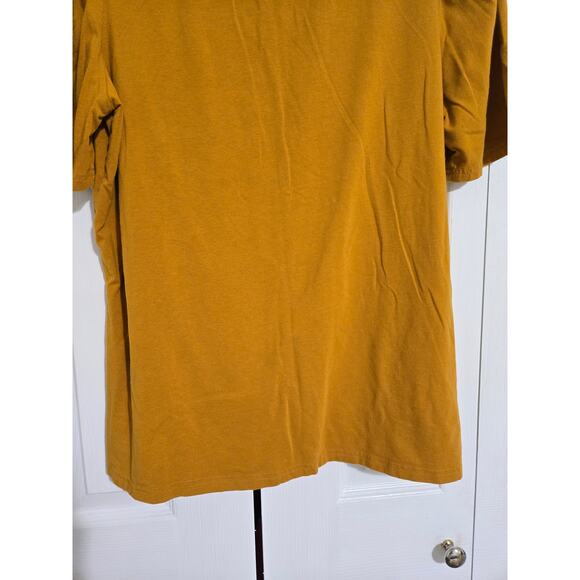 Amazon essentials xl women's mustard colored tee - Picture 4 of 10